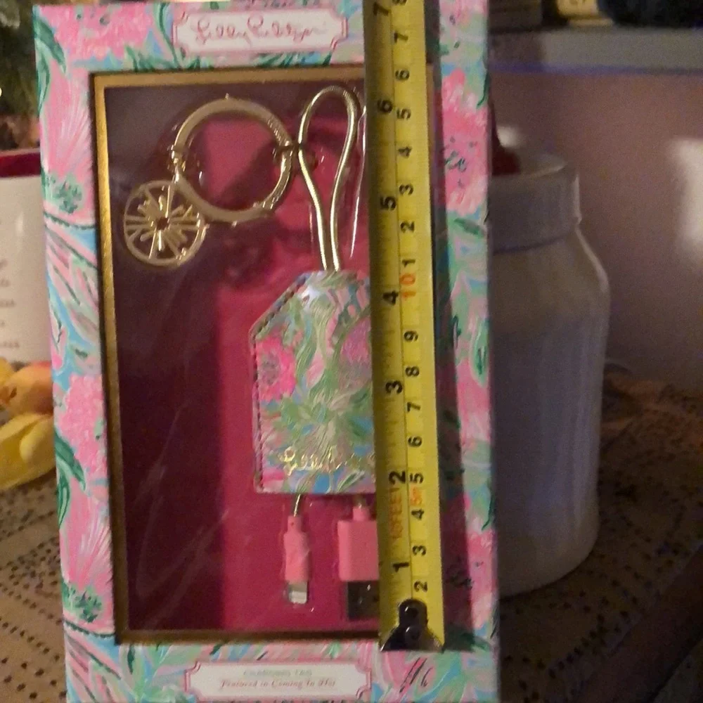 Lilly Pulitzer Charging Tag Featured in Coming In Hot